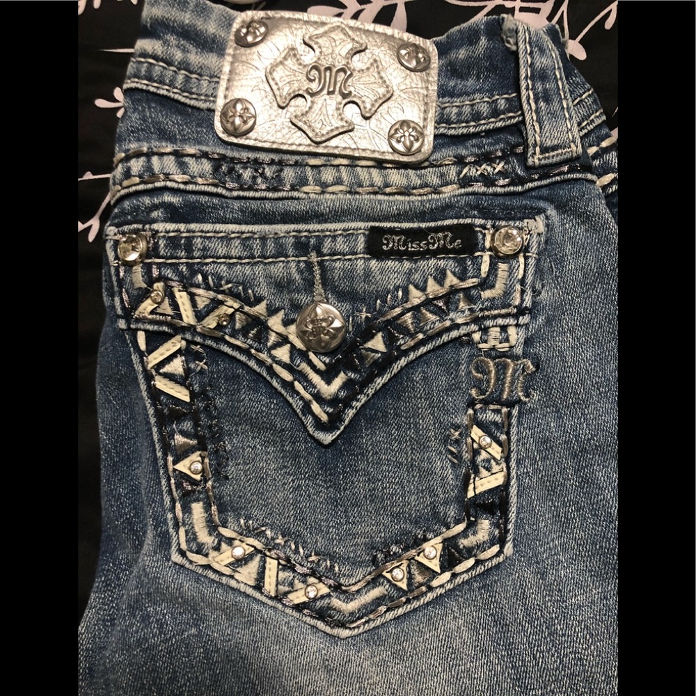 26 miss me signature skinny